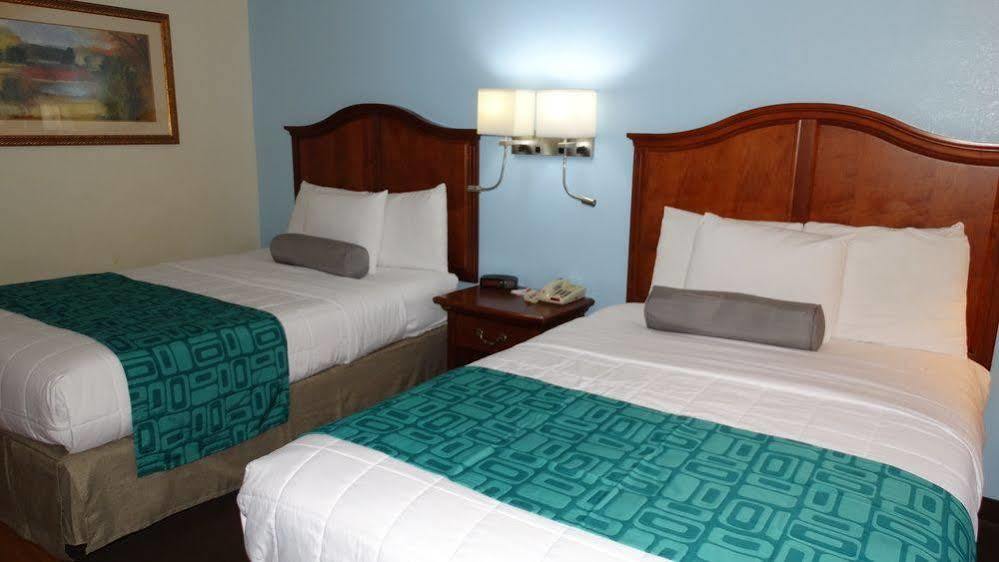 Howard Johnson By Wyndham Savannah Ga Τζώρτζταουν Εξωτερικό φωτογραφία