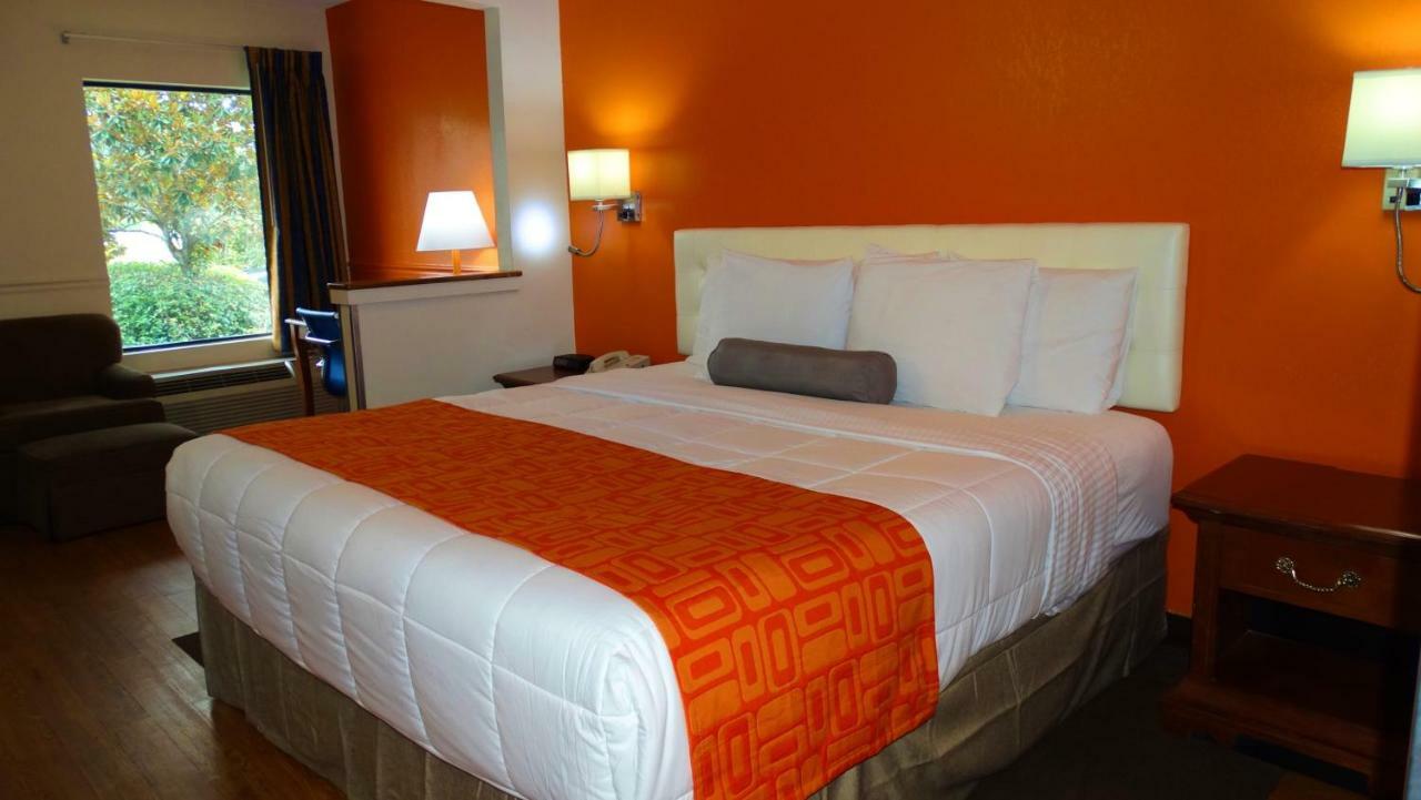 Howard Johnson By Wyndham Savannah Ga Τζώρτζταουν Εξωτερικό φωτογραφία